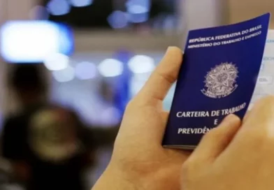 Mais de 1.400 vagas de emprego estão abertas nesta quarta (22)