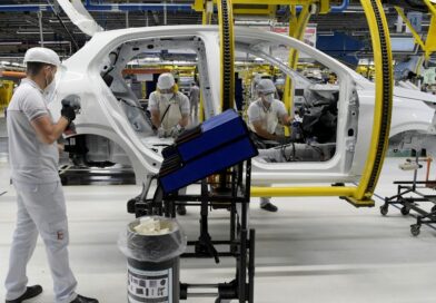 Juros altos travam crédito para 80% das indústrias, revela pesquisa