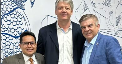 Retrospectiva: industrialização é prioridade para Papy, Verruck e Francisco Retrospectiva: industrialização é prioridade para Papy, Verruck e Francisco