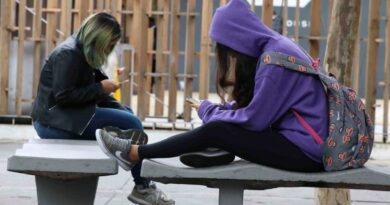 Reino Unido estuda proibição de redes sociais para crianças