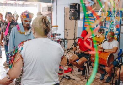 Carnaval vira ferramenta de cuidado e quebra estigmas no CAPS Margarida