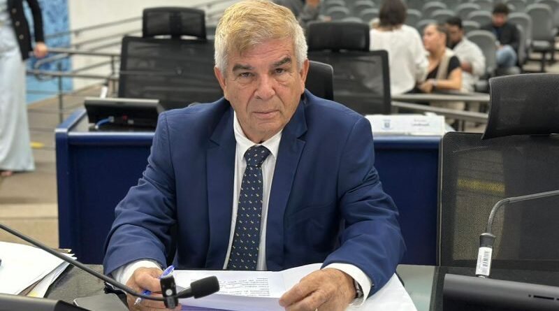 Vereador Veterinário Francisco propõe projeto para incluir educação sobre proteção e bem-estar animal nas escolas municipais Vereador Veterinário Francisco propõe projeto para incluir educação sobre proteção e bem-estar animal nas escolas municipais