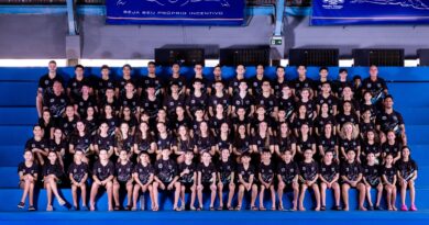 Vereador Veterinário Francisco homenageia equipe de natação do Rádio Clube por conquistas no Torneio Centro-Oeste Vereador Veterinário Francisco homenageia equipe de natação do Rádio Clube por conquistas no Torneio Centro-Oeste