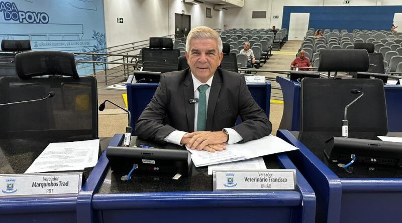 Vereador Veterinário Francisco apresenta indicações para melhorias em bairros da Capital