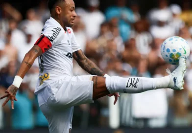 Neymar passa em branco na véspera de última convocação antes da Copa