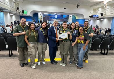 No Dia do Escoteiro, Vereador Veterinário Francisco homenageia Grupo Escoteiro Lobo Guará em Campo Grande