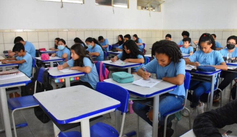 Estudantes da Reme são premiados após conquistas na 20° Obmep Estudantes da Reme são premiados após conquistas na 20° Obmep