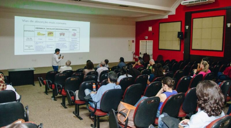 Médicos são capacitados sobre intoxicação por agrotóxicos