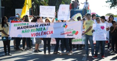 CCJ retoma nesta terça debate sobre redução da maioridade penal CCJ retoma nesta terça debate sobre redução da maioridade penal