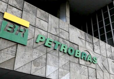 Petrobras abre 150 vagas em programa de estágio; veja como participar Petrobras abre 150 vagas em programa de estágio; veja como participar