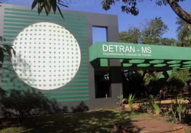 Em dia de jogo do Brasil, agências do Detran de MS terão horário especial e mudanças nos exames