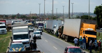 Governo aciona AGU após ameaça de paralisação dos caminhoneiros