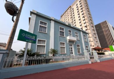 Casa de Cultura sedia lançamento de livro internacional 