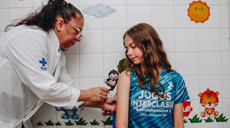 Vacina contra HPV para jovens de 15 à 19 anos é prorrogada até dezembro Vacina contra HPV para jovens de 15 à 19 anos é prorrogada até dezembro