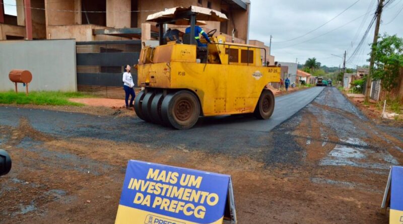Jardim das Perdizes ganha asfalto em dez ruas