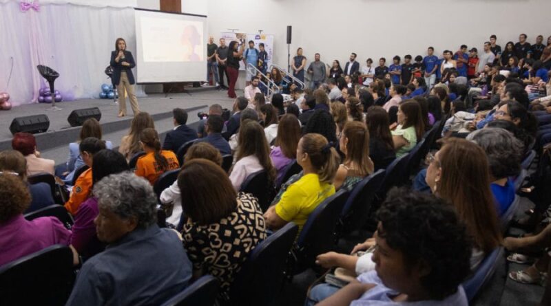 Agosto Lilás marca avanços na proteção às mulheres