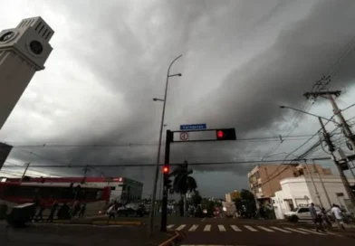 Alerta laranja indica risco de tempestade em Campo Grande Alerta laranja indica risco de tempestade em Campo Grande