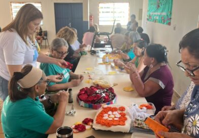 Cras Estrela Dalva transforma cadeiras em atividade de convivência Cras Estrela Dalva transforma cadeiras em atividade de convivência