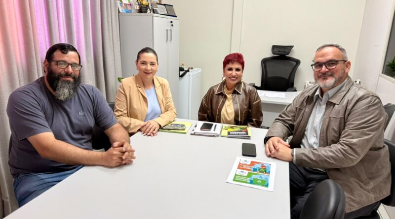 Semed e FAC discutem projeto Lixo Zero para 206 escolas