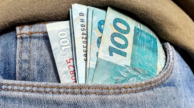 Governo Central registra déficit de R$ 13,6 bilhões em agosto Governo Central registra déficit de R$ 13,6 bilhões em agosto