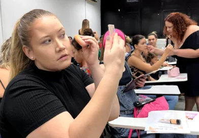 Semu oferece cursos gratuitos de automaquiagem e design de sobrancelhas nesta semana Semu oferece cursos gratuitos de automaquiagem e design de sobrancelhas nesta semana
