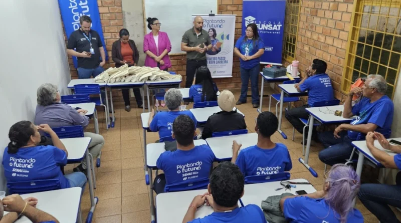 Polo Moreninhas forma turma de reparos hidráulicos sem faltas Polo Moreninhas forma turma de reparos hidráulicos sem faltas
