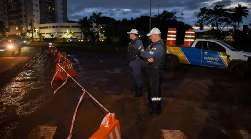 El Niño atinge Campo Grande com chuva de granizo e provoca estragos; Prefeitura mantém equipes nas ruas