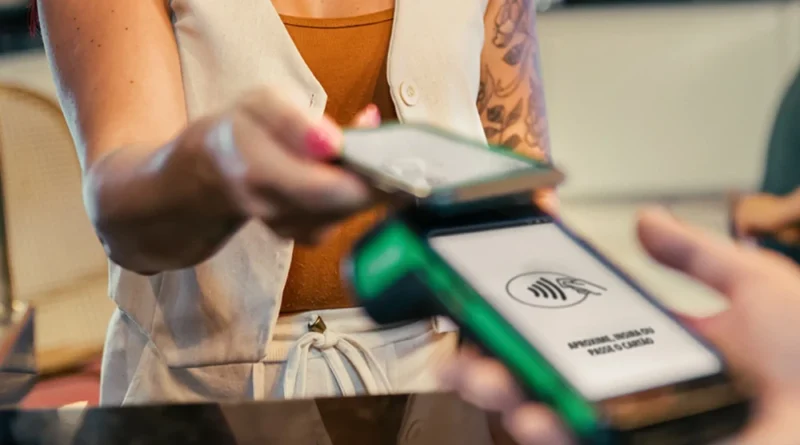 Pix por aproximação deixa de ter teto de R$ 500 a partir desta quinta Pix por aproximação deixa de ter teto de R$ 500 a partir desta quinta